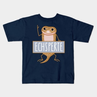 Funny lizard as an expert (b) Kids T-Shirt